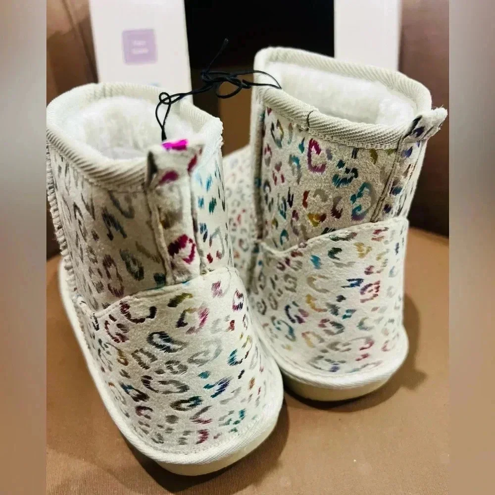 Suede boots  Cute Girl's Cozy Multi-Color Faux Suede Boots Size used